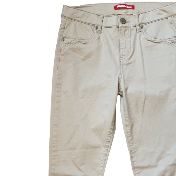 Union Bay Classic Light Khaki Skinny Fit Jeans, Women Khaki Pants, Khaki Jeans - Picture 4 of 12